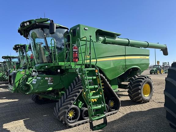 Image of John Deere S780 equipment image 2