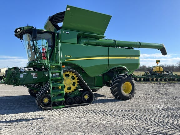 Main image John Deere S780