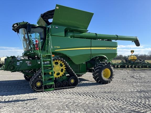 Image of John Deere S780 Primary image