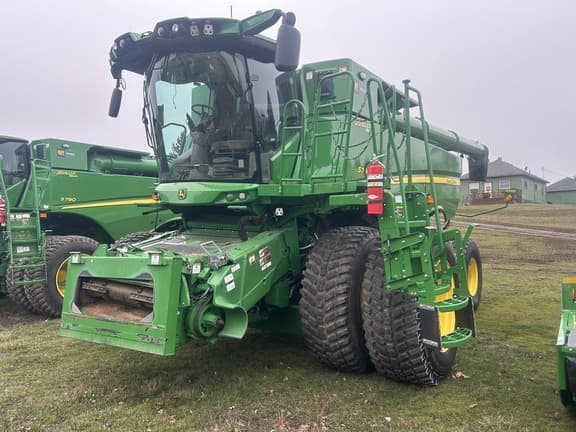Image of John Deere S780 Primary image