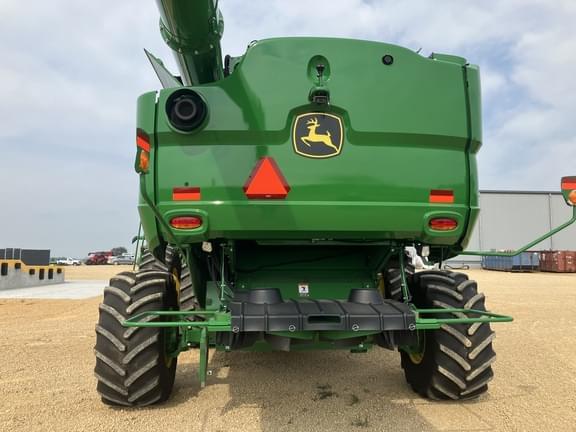 Image of John Deere S780 equipment image 4