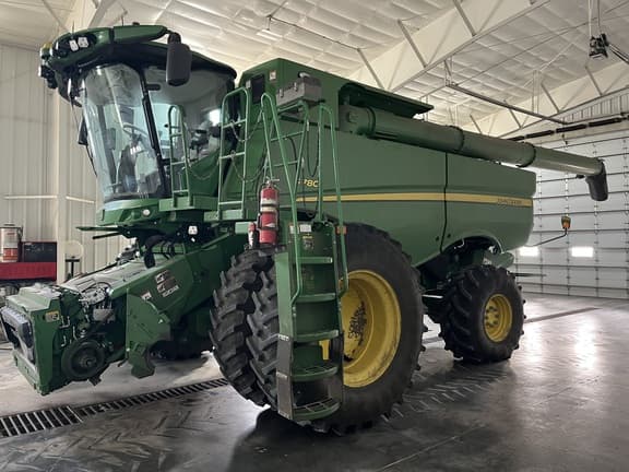Image of John Deere S780 equipment image 1