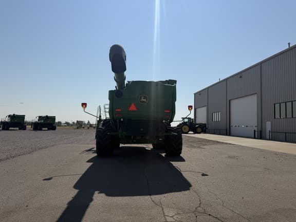 Image of John Deere S780 equipment image 3