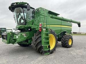 2024 John Deere S780 Image
