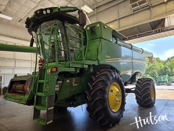 Image of John Deere S780 equipment image 1