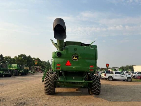 Image of John Deere S780 equipment image 3