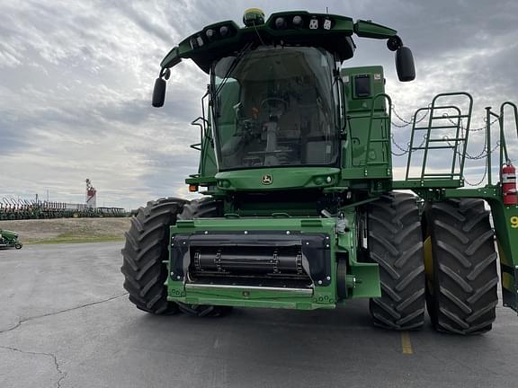 Image of John Deere S780 equipment image 2