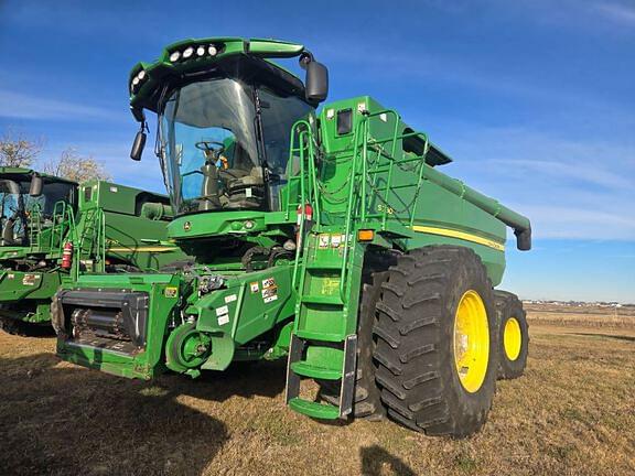 Image of John Deere S780 Primary image