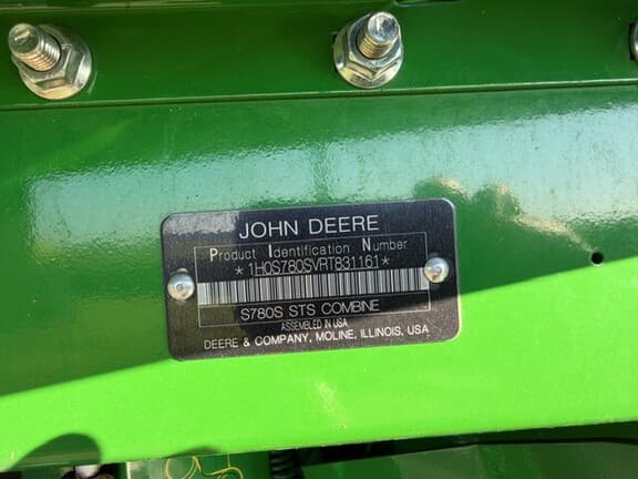 Image of John Deere S780 equipment image 2