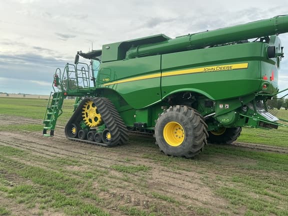 Image of John Deere S780 equipment image 4