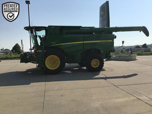 Image of John Deere S780 equipment image 2
