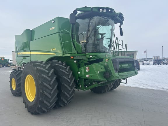 2024 John Deere S780 Equipment Image0