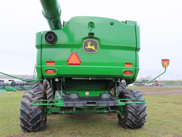 Image of John Deere S780 equipment image 3