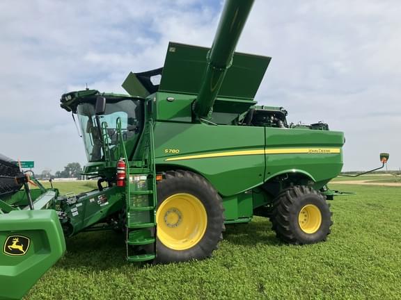 Image of John Deere S780 Primary image