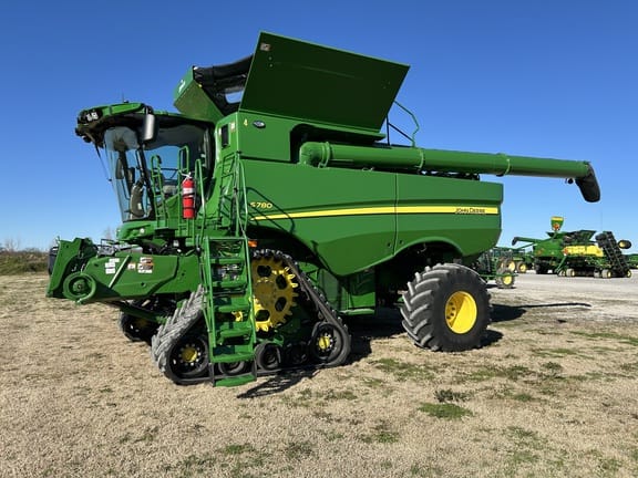 2024 John Deere S780 Equipment Image0
