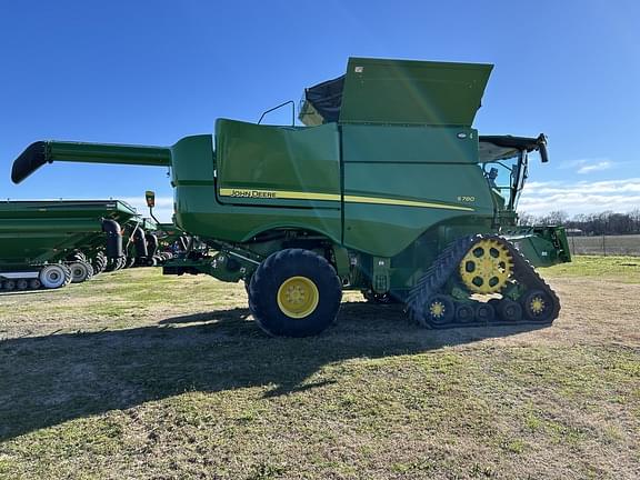 Image of John Deere S780 equipment image 3