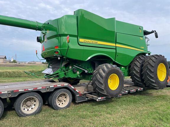 Image of John Deere S780 equipment image 2