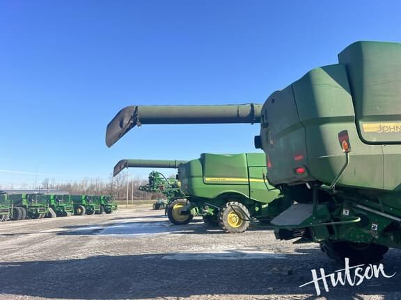 Image of John Deere S780 equipment image 4