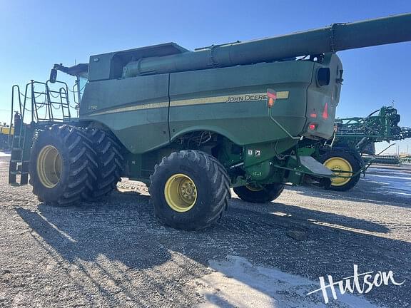Image of John Deere S780 equipment image 2