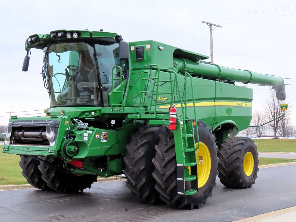 2024 John Deere S780 Equipment Image0