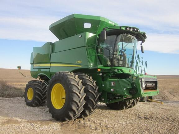 Image of John Deere S780 equipment image 4