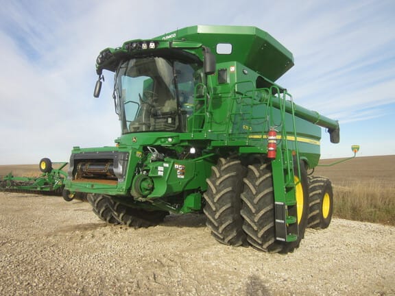 2024 John Deere S780 Equipment Image0