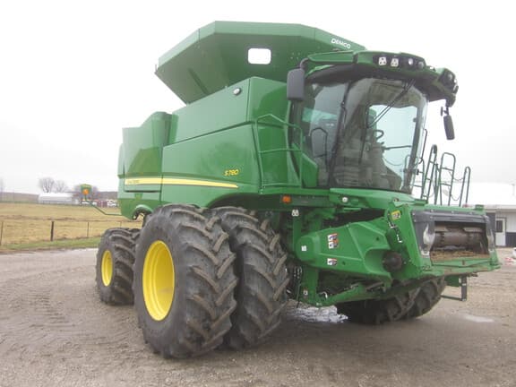 Image of John Deere S780 equipment image 3