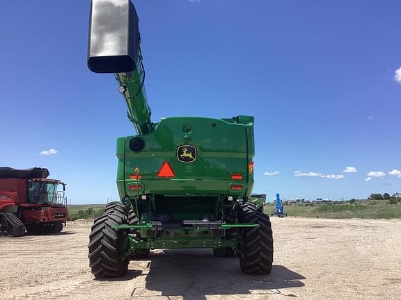 Image of John Deere S780 equipment image 4