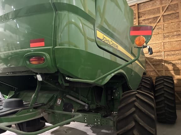 Image of John Deere S780 equipment image 3