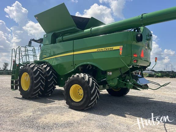 Image of John Deere S780 equipment image 2