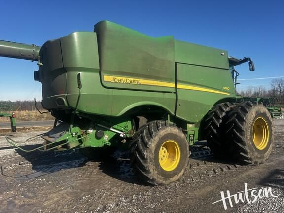 Image of John Deere S780 equipment image 2