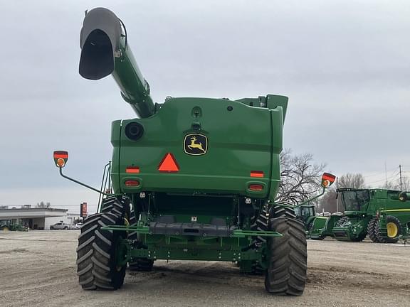 Image of John Deere S780 equipment image 4