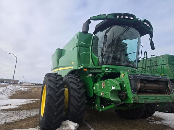 Image of John Deere S780 Primary image