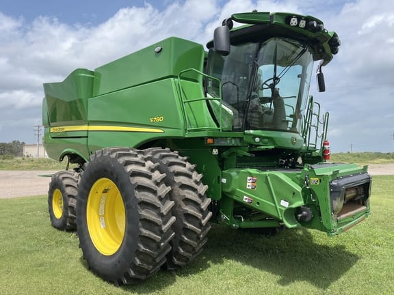 2024 John Deere S780 Equipment Image0
