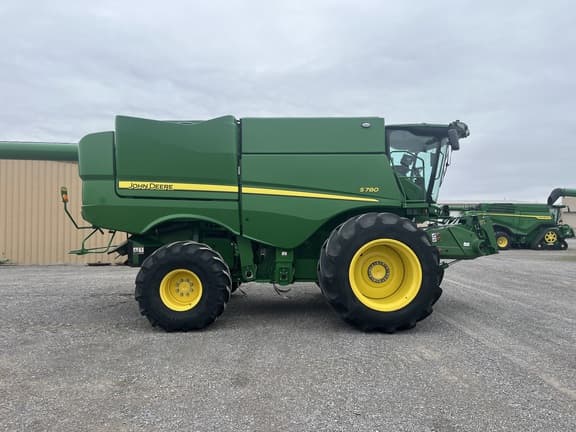 Image of John Deere S780 equipment image 3