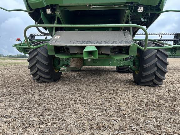 Image of John Deere S780 equipment image 3