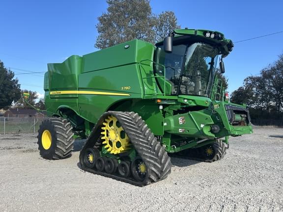 Image of John Deere S780 equipment image 1