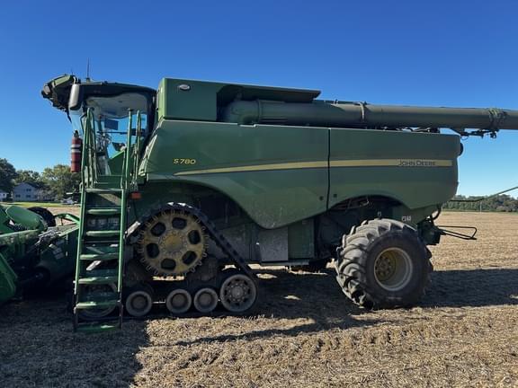 Image of John Deere S780 equipment image 1