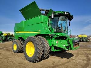 2024 John Deere S780 Image