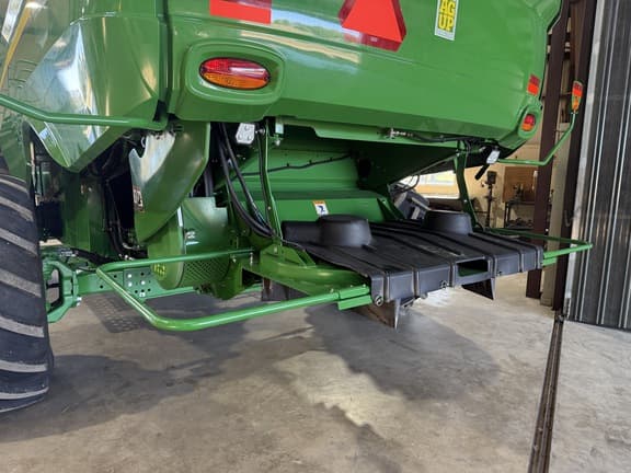 Image of John Deere S780 equipment image 4