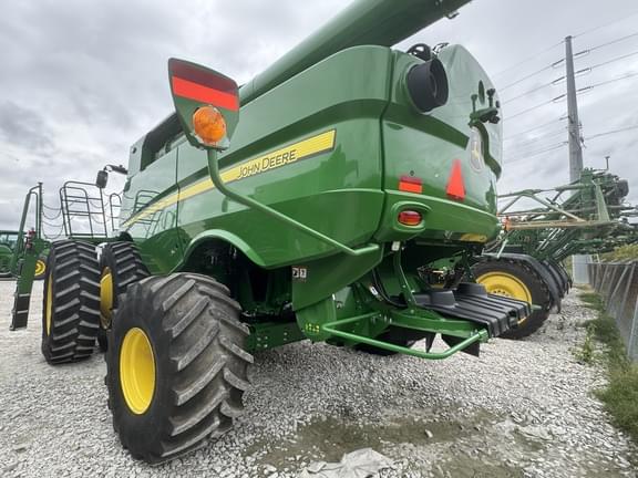 Image of John Deere S780 equipment image 3