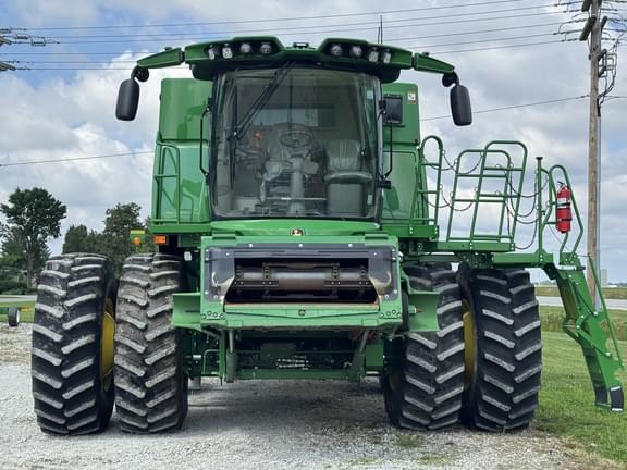 Image of John Deere S780 equipment image 2