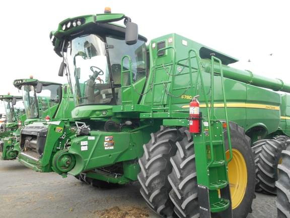 Image of John Deere S780 Image 0