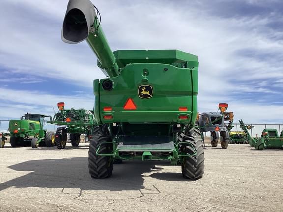 Image of John Deere S780 equipment image 2