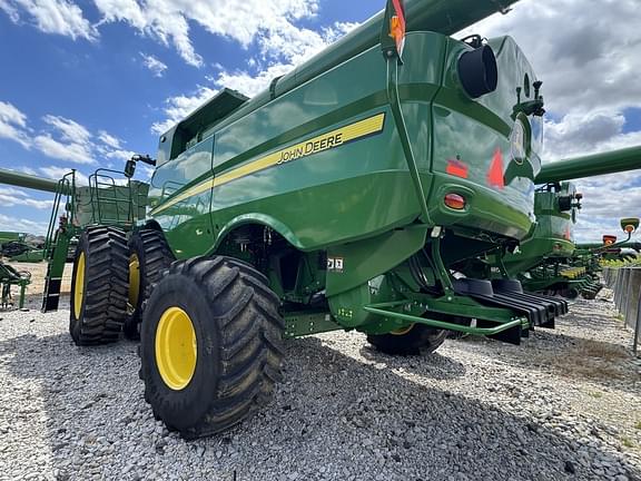 Image of John Deere S780 equipment image 3