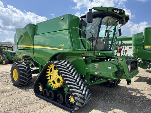 Image of John Deere S780 Image 0