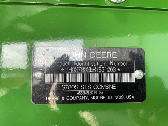 Image of John Deere S780 equipment image 1