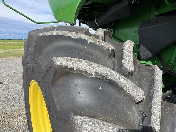 Image of John Deere S780 equipment image 4