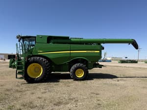 2024 John Deere S780 Image