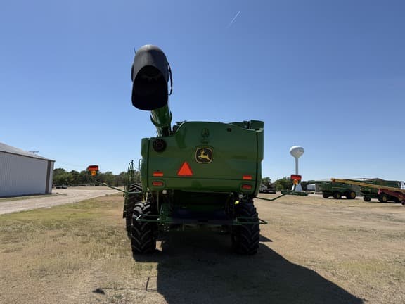Image of John Deere S780 equipment image 2